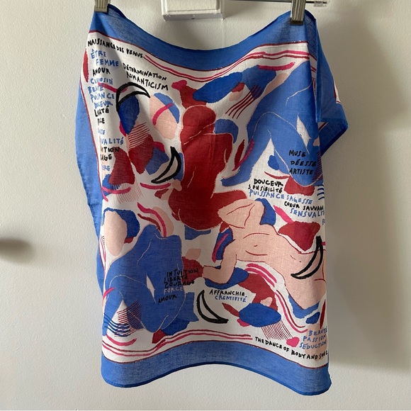 Sézane limited edition scarf, Birth of Venus - Picture 3 of 5